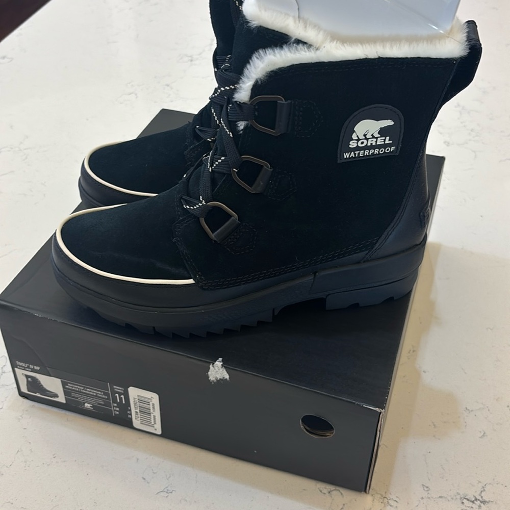 Sorel Black Tivoli Winter Boots with White Accents